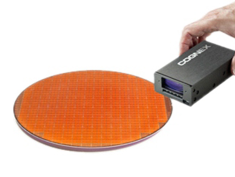 Automatic identification of semiconductor wafer tracking